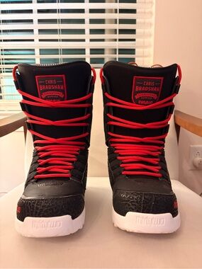 Men's Size 11 ThirtyTwo Lashed Chris Bradshaw Snowboard Boots : like new